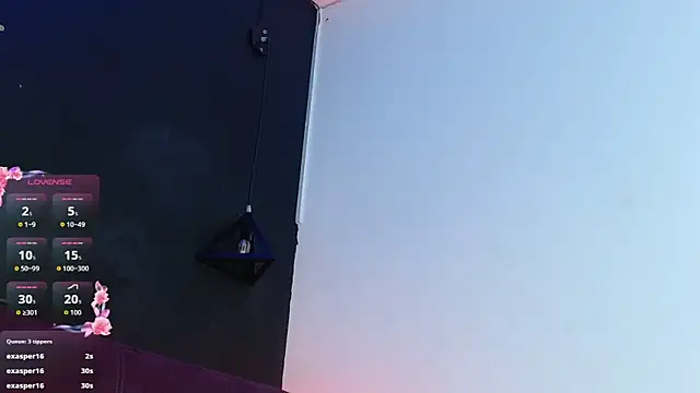 Raven_Blue_のライブチャットルーム