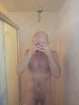 Pokazy przed seks kamerką na żywo – FrankieFuckMeXX