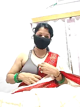 Priyaji7575's Live Chat Room
