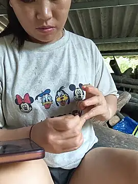 25quydau89 Live Chatraum