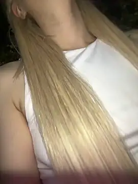 חדר צ'אט בשידור חי של AlyssaFoxx_