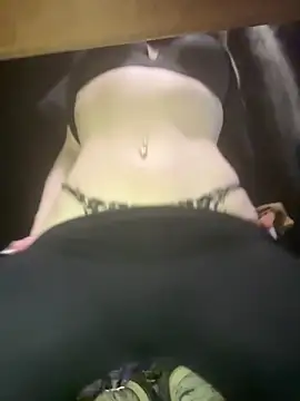 AlyssaFoxx_'s Webcam Show