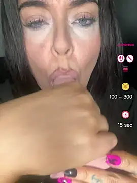 Miss_CurvesXXX Live chatroom