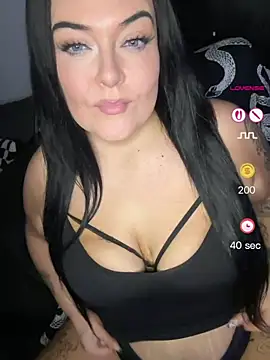 Miss_CurvesXXX's Webcam Show
