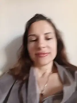 She-Moon's Live Chat Room
