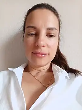 She-Moonn Live chat-huone