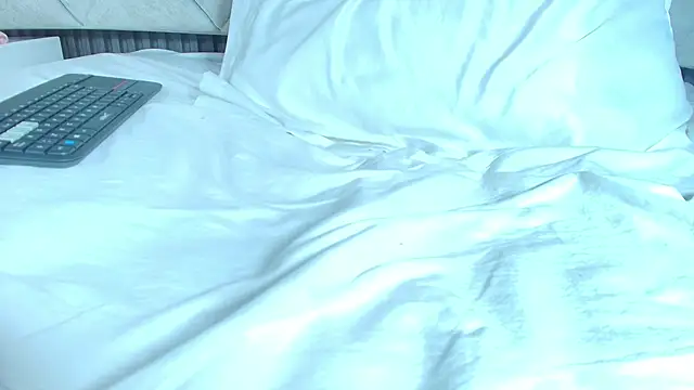 Chat soba uživo modela Real_virgin_Pussy