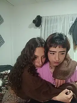 غرفة دردشة AlexxaAndRileyy المباشرة