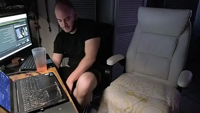 AlexTeasse – live chatrum