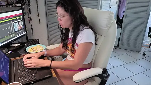 AlexTeasse Cameră chat live