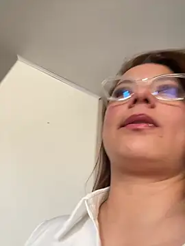 Pokój czatu na żywo – Pretty__Milf