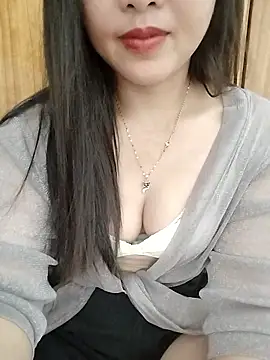 Miu_girl1 Adlı Modelin Canlı Sohbet Odası