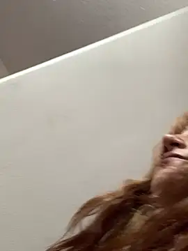 Phòng Chat Trực Tiếp ivy-777