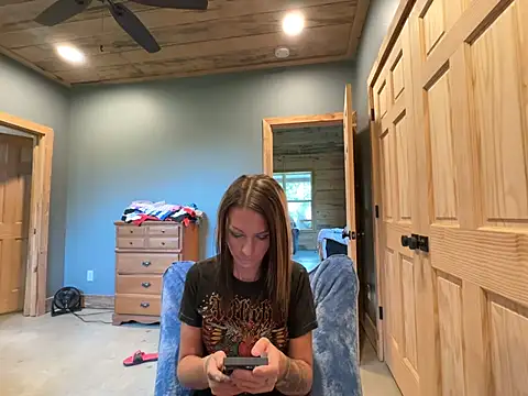 tastemecaroline Live chatroom