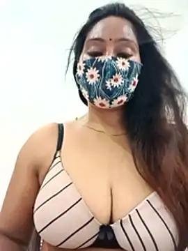 Your-Sasha7 Adlı Modelin Canlı Sohbet Odası