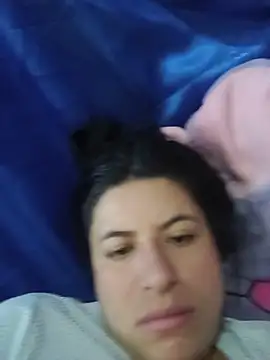 keileen_luna: δωμάτιο απευθείας συνομιλίας