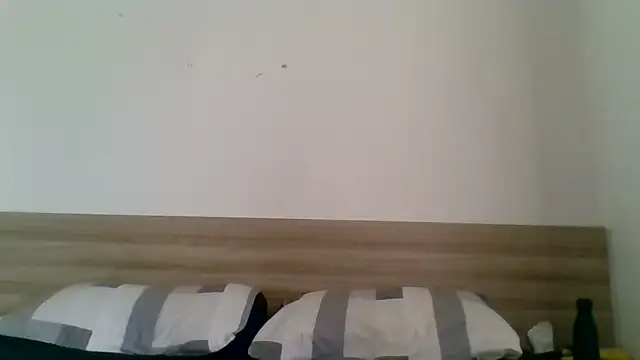 Chat soba uživo modela Miickinow
