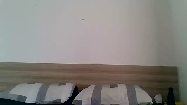 חדר צ'אט בשידור חי של Miickinow