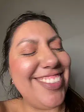 Miickinow Live Chatraum