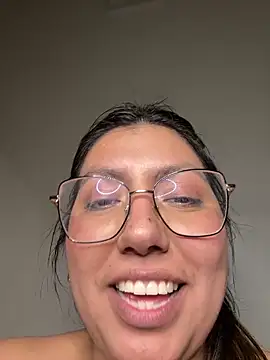Miickinow – live chatrum