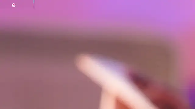 Dakota_velvet_'s Live Chat Room