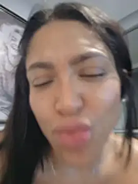 חדר צ'אט בשידור חי של Ina_Jody_