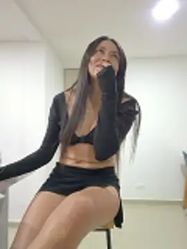 Chat soba uživo modela Ina_Jody_