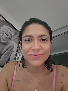 Sala de chat ao vivo de Ina_Jody_