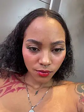LizStorm_n Live chat-huone