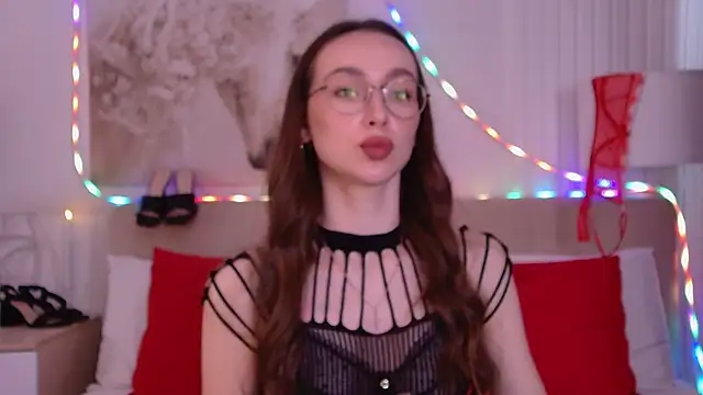 Emily_Simon – Naživo chatovacia miestnosť
