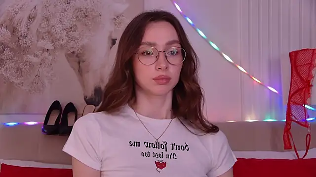 Emily_Simonn Live chat-huone
