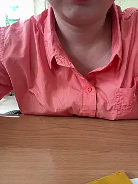 Donna9696 Adlı Modelin Canlı Sohbet Odası