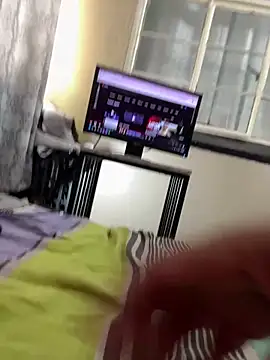 חדר צ'אט בשידור חי של NaughtyShawdy