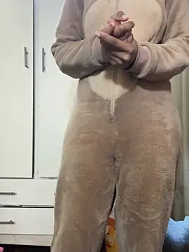 NaughtyShawdyのライブチャットルーム
