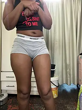 Pokój czatu na żywo – NaughtyShawdy