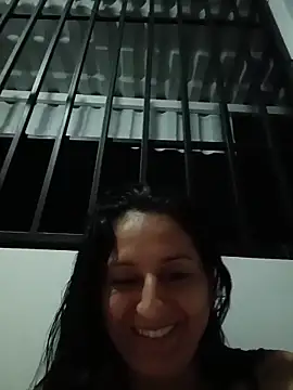 Salvaje_ambitious Adlı Modelin Canlı Sohbet Odası
