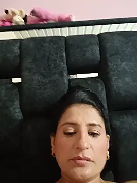 Salvaje_ambitious Adlı Modelin Canlı Sohbet Odası