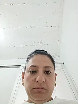 Salvaje_ambitious Adlı Modelin Canlı Sohbet Odası