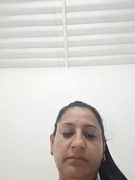 Chat ao vivo de Salvaje_ambitious