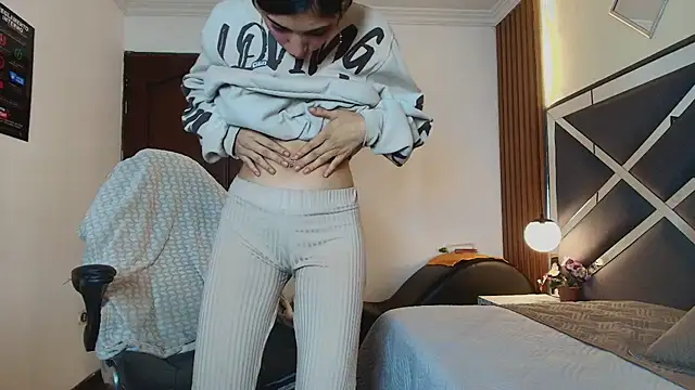 Ambarross_'s Live Chat Room