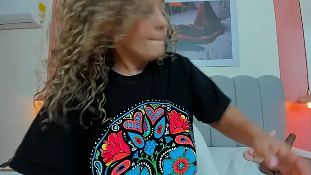 EmmaBoyd Live Chatraum