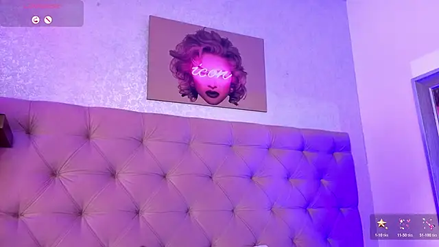 חדר צ'אט בשידור חי של amber__moon1