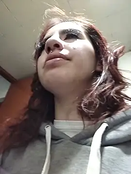 elodie_rouge чат на живо