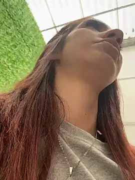 غرفة دردشة elodie_rouge المباشرة