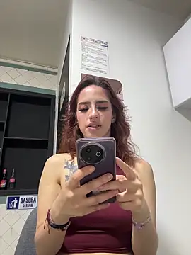 elodie_rouge Live Chatraum