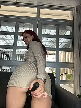Онлайн чат elodie_rouge