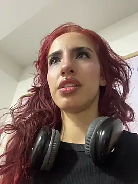 Živá chatovací místnost elodie_rouge