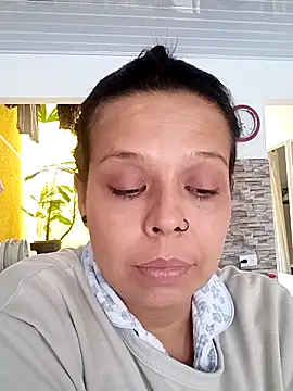 Živá chatovací místnost RossyAlvarez