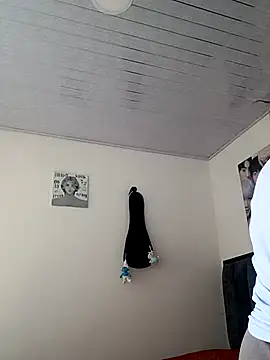 Sala de chat ao vivo de RossyAlvarez
