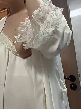 Cheating-wife Live chatroom